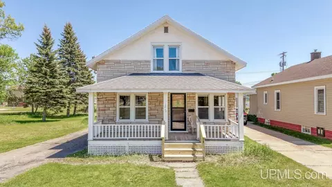 121 Newton, Kingsford, MI 49802