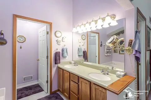 Bath - 6820 Stonegate, Temperance, MI 48182 photo 1 of 5