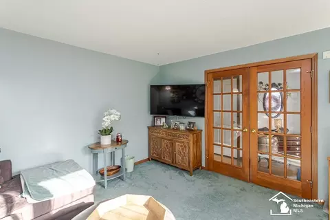 Entry Way - 6820 Stonegate, Temperance, MI 48182 photo 2 of 4