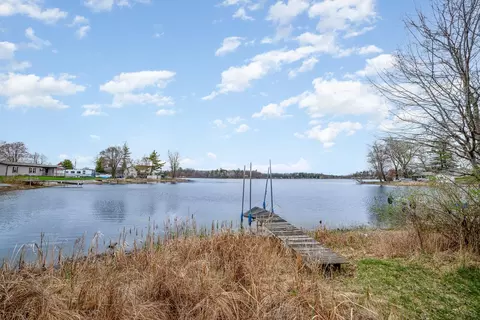 1521 E Pratt Lk, Gladwin, MI 48624