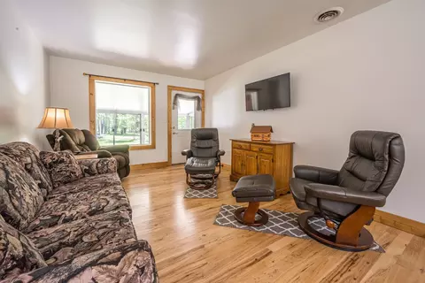 Living - 240 Hilts, Gladwin, MI 48624 photo 2 of 3
