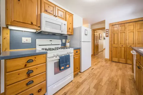 Kitchen - 240 Hilts, Gladwin, MI 48624 photo 3 of 3