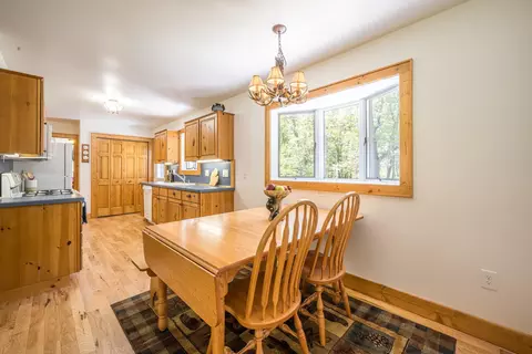 Dining - 240 Hilts, Gladwin, MI 48624 photo 1 of 2