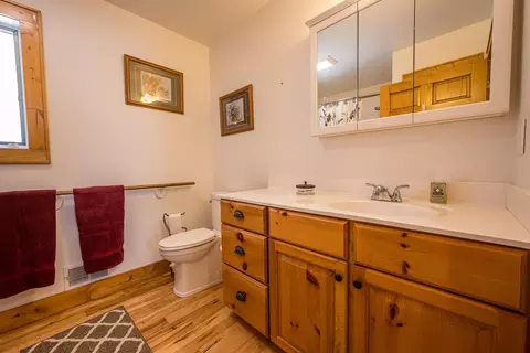 Bath - 240 Hilts, Gladwin, MI 48624 photo 3 of 5