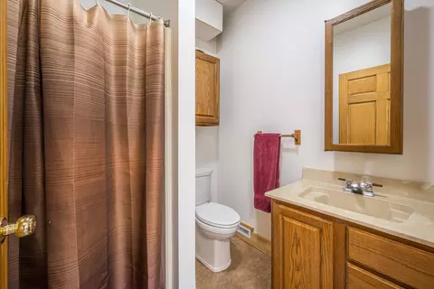 Bath - 240 Hilts, Gladwin, MI 48624 photo 1 of 5
