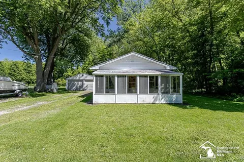 13838 Bayside, Monroe, MI 48161