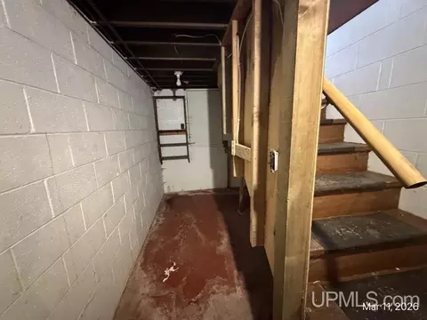 Entry Way - n17537 County Road 400, Powers, MI 49874 photo 2 of 2