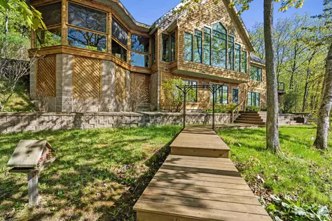 50435 Nightingale, Hancock, MI 49930