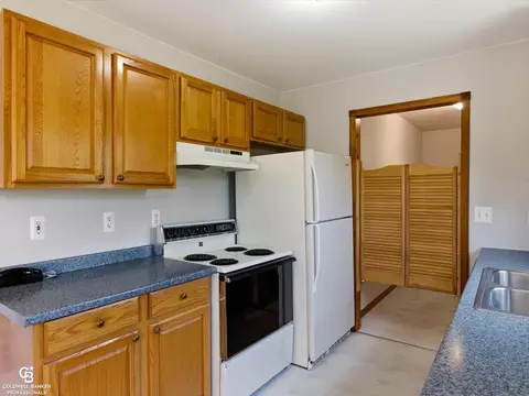 Kitchen - 467 Dixie, Algonac, MI 48001 photo 3 of 3