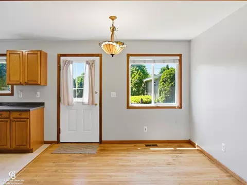 Entry Way - 467 Dixie, Algonac, MI 48001 photo 2 of 2