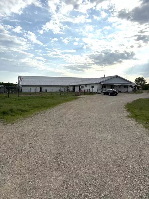 8680 Parks, Ovid, MI 48866