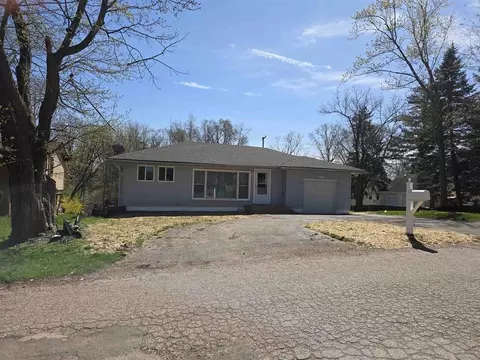 6777 Dandison, West Bloomfield, MI 48324