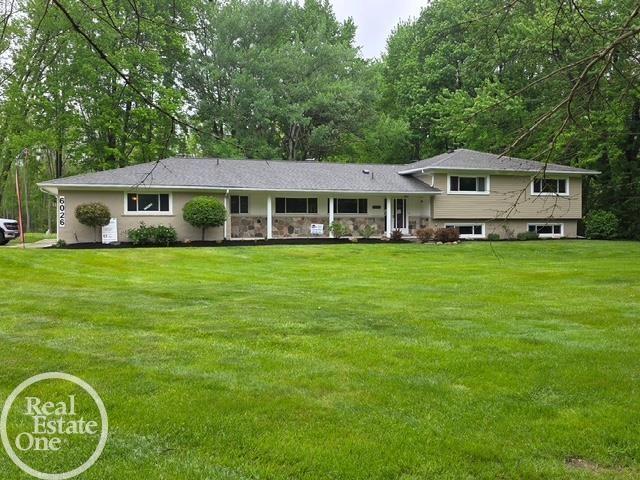 6026 Via Toscana, Troy, MI 48085