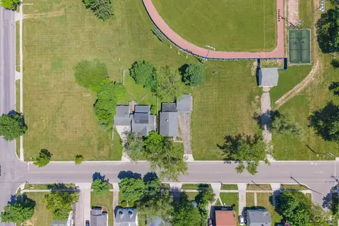 View/Area - 922 Addison, Adrian, MI 49221 photo 3 of 7