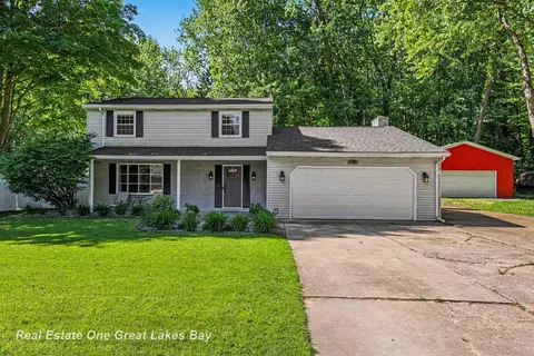 12119 Sanders, Freeland, MI 48623
