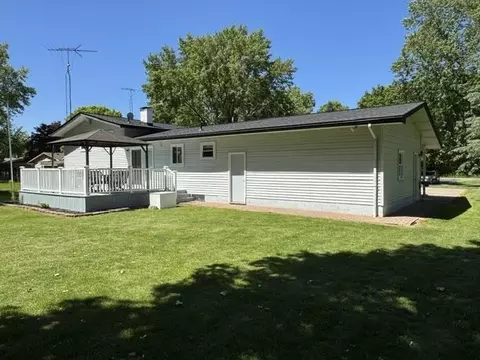 Exterior - 2052 N Vassar, Davison, MI 48423 photo 5 of 7