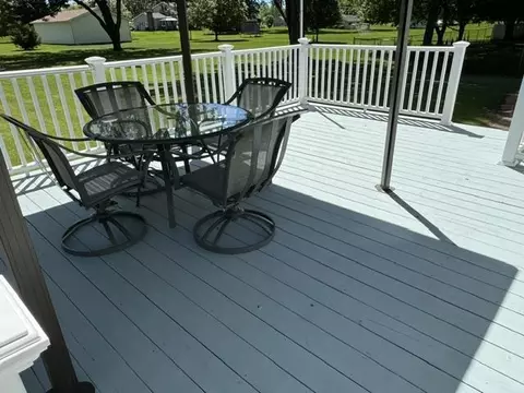 Exterior - 2052 N Vassar, Davison, MI 48423 photo 6 of 7