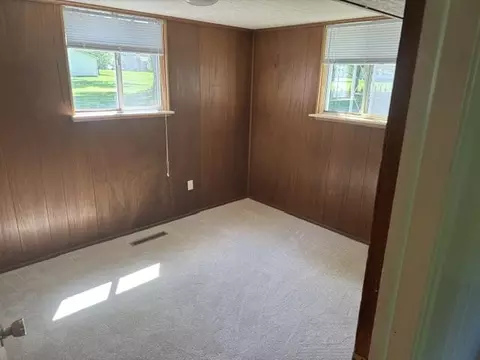 Bedroom - 2052 N Vassar, Davison, MI 48423 photo 3 of 3