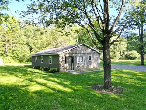 12313 Railroad, Clio, MI 48420