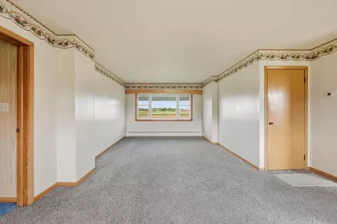 Living - 12563 Townline, Frankenmuth, MI 48734 photo 2 of 5