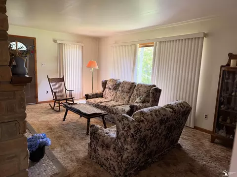 Living - 9415 Tobine, Romulus, MI 48174 photo 1 of 3