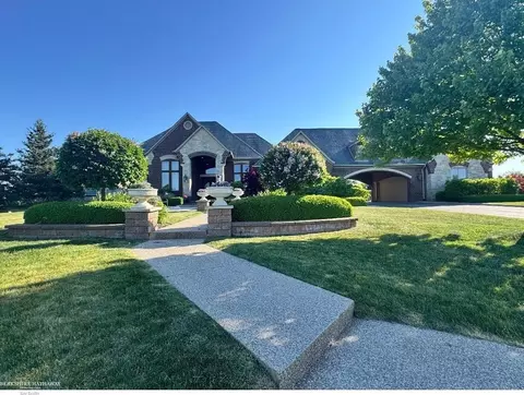 67729 Seven Lks, Washington Township, MI 48095