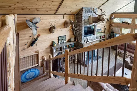 Living - 6865 Co Rd Prb, Ishpeming, MI 49849 photo 3 of 13