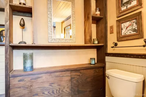 Bath - 6865 Co Rd Prb, Ishpeming, MI 49849 photo 5 of 8