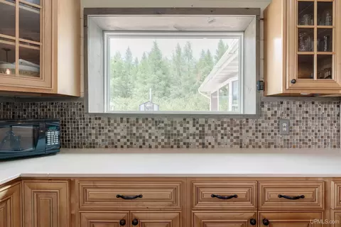 Kitchen - 6865 Co Rd Prb, Ishpeming, MI 49849 photo 4 of 8
