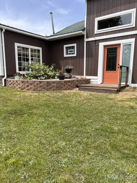 Exterior - 6865 Co Rd Prb, Ishpeming, MI 49849 photo 18 of 25