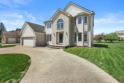 46325 Glen Eagle, Utica, MI 48315