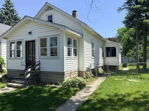 903 S Monroe, Bay City, MI 48708
