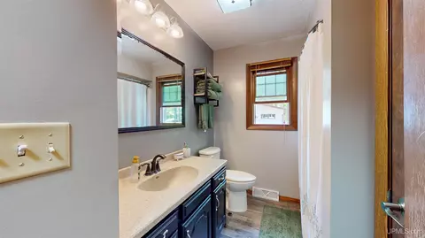 Bath - 205 N Rose, Ishpeming, MI 49849 photo 1 of 5