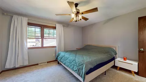 Bedroom - 205 N Rose, Ishpeming, MI 49849 photo 2 of 7