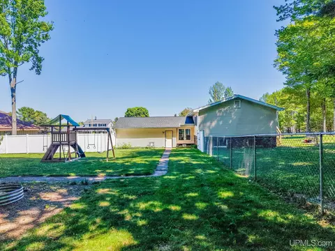 Exterior - 205 N Rose, Ishpeming, MI 49849 photo 7 of 8