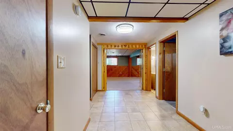 Entry Way - 205 N Rose, Ishpeming, MI 49849 photo 2 of 2
