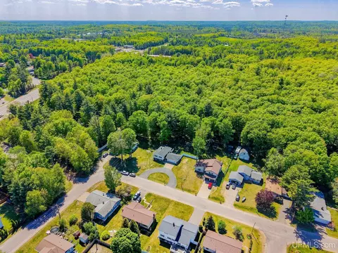 View/Area - 205 N Rose, Ishpeming, MI 49849 photo 2 of 2