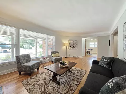 Living - 264 Phillips, Clawson, MI 48017 photo 3 of 4