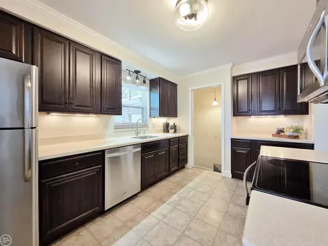 Kitchen - 264 Phillips, Clawson, MI 48017 photo 2 of 4