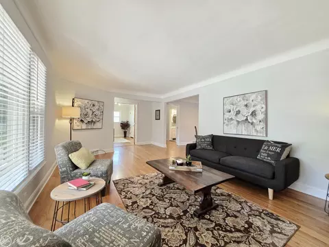 Living - 264 Phillips, Clawson, MI 48017 photo 2 of 4