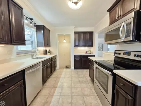 Kitchen - 264 Phillips, Clawson, MI 48017 photo 3 of 4