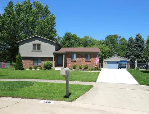 19231 Cooper, Clinton Township, MI 48038