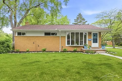 4911 Harding, Midland, MI 48642