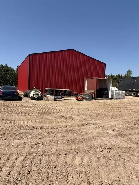 Exterior - 6980 E Ln, Bark River, MI 49807 photo 15 of 16