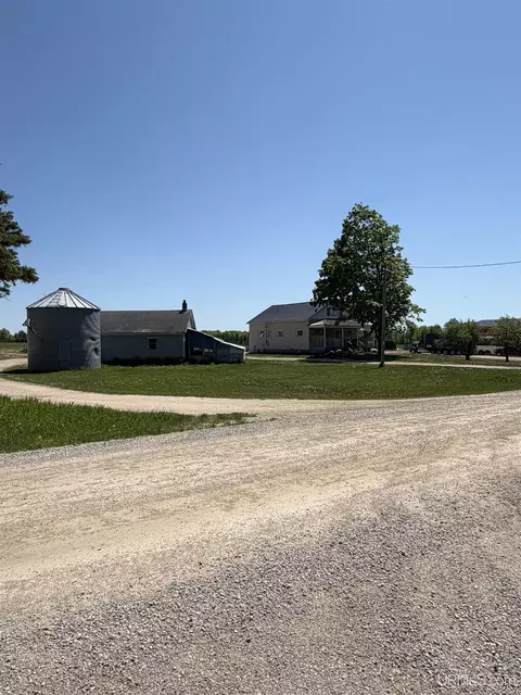 Exterior - 6980 E Ln, Bark River, MI 49807 photo 10 of 16