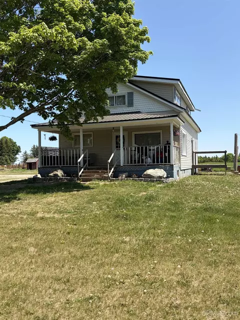 6980 E Ln, Bark River, MI 49807