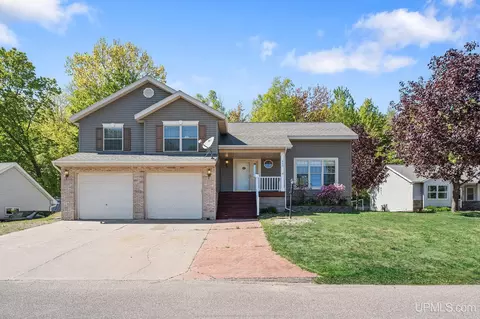 420 Stone Quarry, Marquette, MI 49855