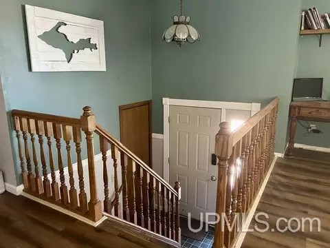 Entry Way - 1525 Glenwood Ln, Ishpeming, MI 49849 photo 1 of 2