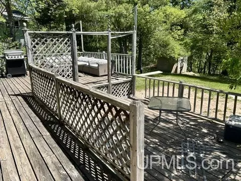 Exterior - 1525 Glenwood Ln, Ishpeming, MI 49849 photo 3 of 5