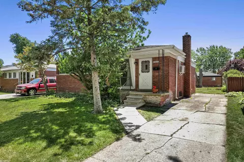 21442 Share, Saint Clair Shores, MI 48082